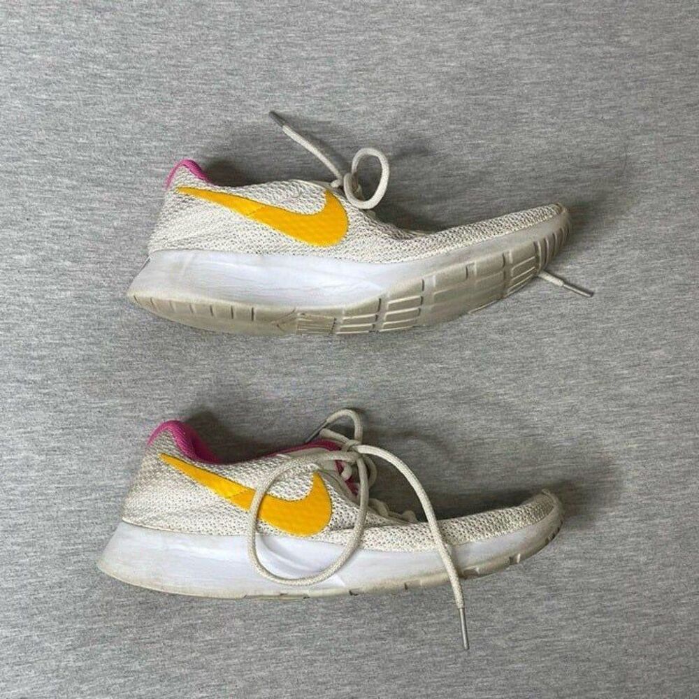 Nike Women’s Tanjun Running Sneakers